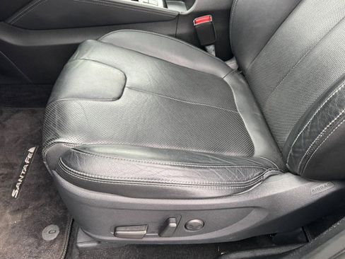 Used 2019 Hyundai Santa Fe Limited image 15