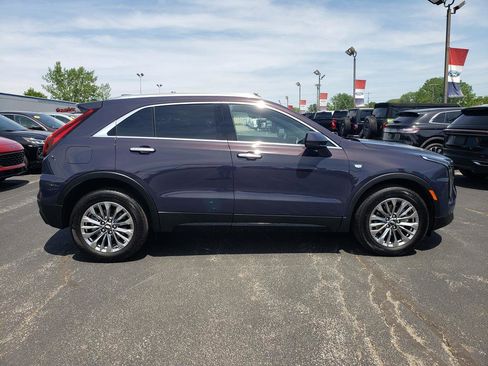 Used 2024 Cadillac XT4 Premium Luxury w/ Cold Weather Package AWD/4WD image 2