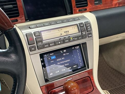 Used 2006 Lexus SC 430 Convertible w/ Preferred Accessory Pkg RWD image 28