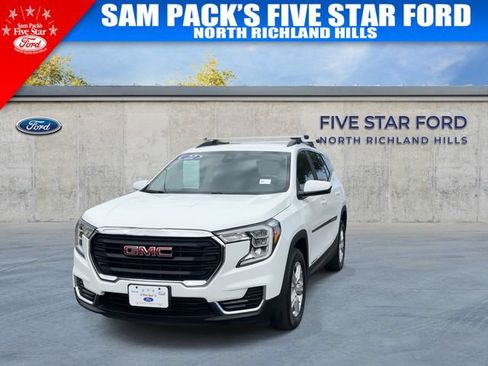 Used 2022 GMC Terrain SLE w/ Driver Convenience Package FWD image 3