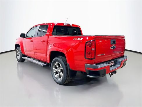 Used 2015 Chevrolet Colorado Z71 image 9
