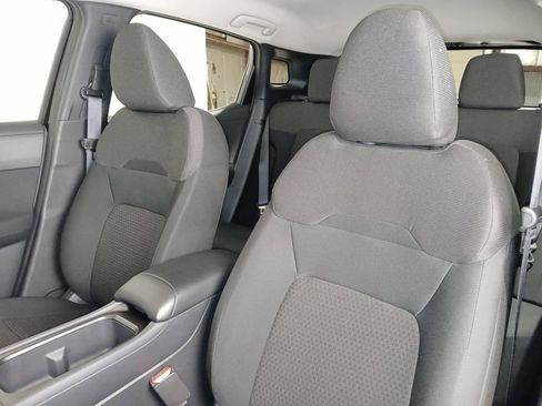 Used 2025 Nissan Kicks S AWD/4WD image 11