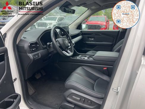 Used 2023 Honda Pilot Touring image 23