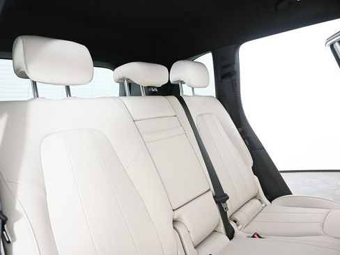 Certified 2025 Mercedes-Benz GLB 250 image 20