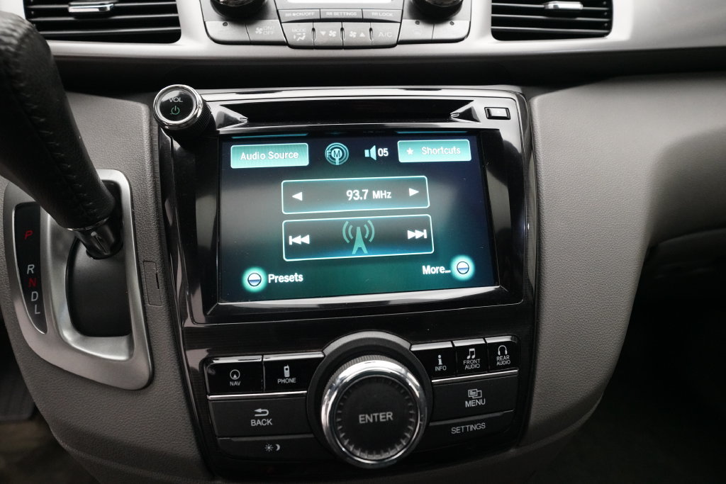 Used 2016 Honda Odyssey Touring image 6