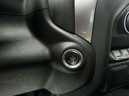 Used 2022 Chevrolet Silverado 1500 Custom RWD image 22