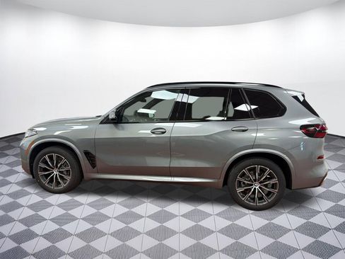 Used 2026 BMW X5 xDrive40i w/ M Sport Package AWD/4WD image 2