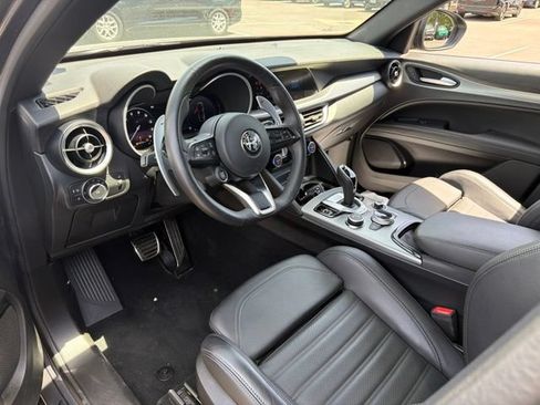 Used 2024 Alfa Romeo Stelvio Veloce AWD/4WD image 8