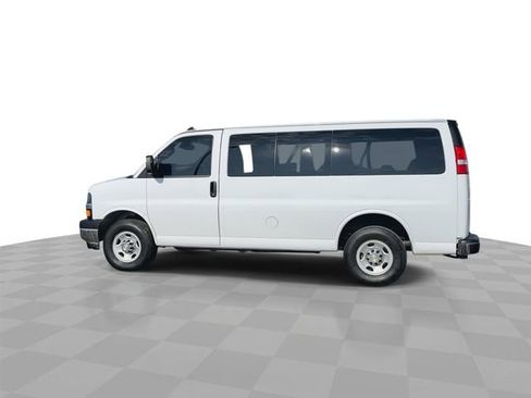 Certified 2024 Chevrolet Express 2500 LT w/ LT Preferred Equipment Group image 5