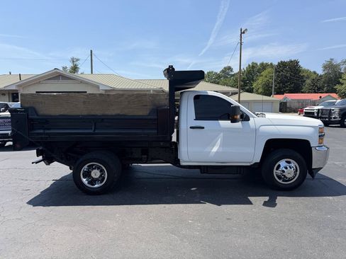 Used 2015 Chevrolet Silverado 3500 W/T w/ WT Convenience Package AWD/4WD image 4