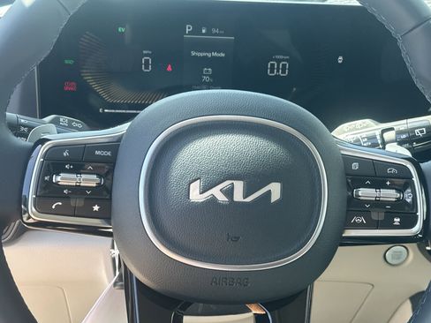 New 2026 Kia Carnival EX FWD image 15
