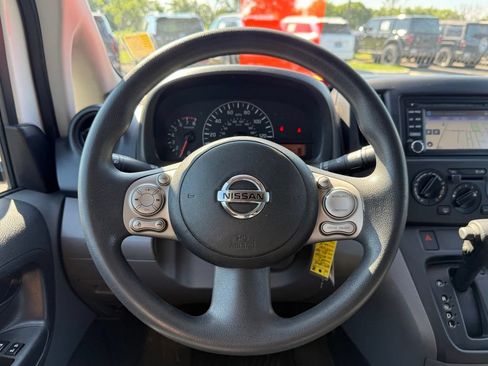 Used 2017 Nissan NV200 SV w/ Technology Package FWD image 13