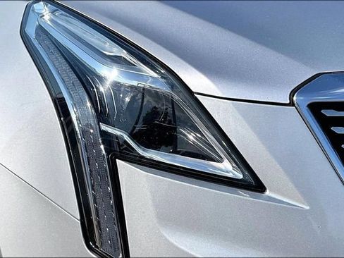 Used 2020 Cadillac XT5 Premium Luxury FWD image 28
