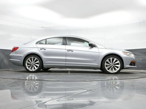 Used 2010 Volkswagen CC Luxury FWD image 36