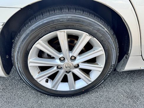 Used 2014 Toyota Camry XLE FWD image 21