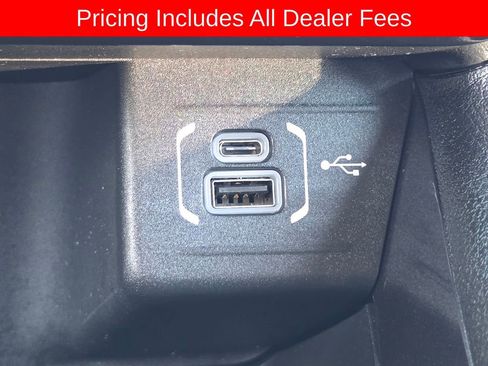 Used 2025 Jeep Compass Latitude AWD/4WD image 25