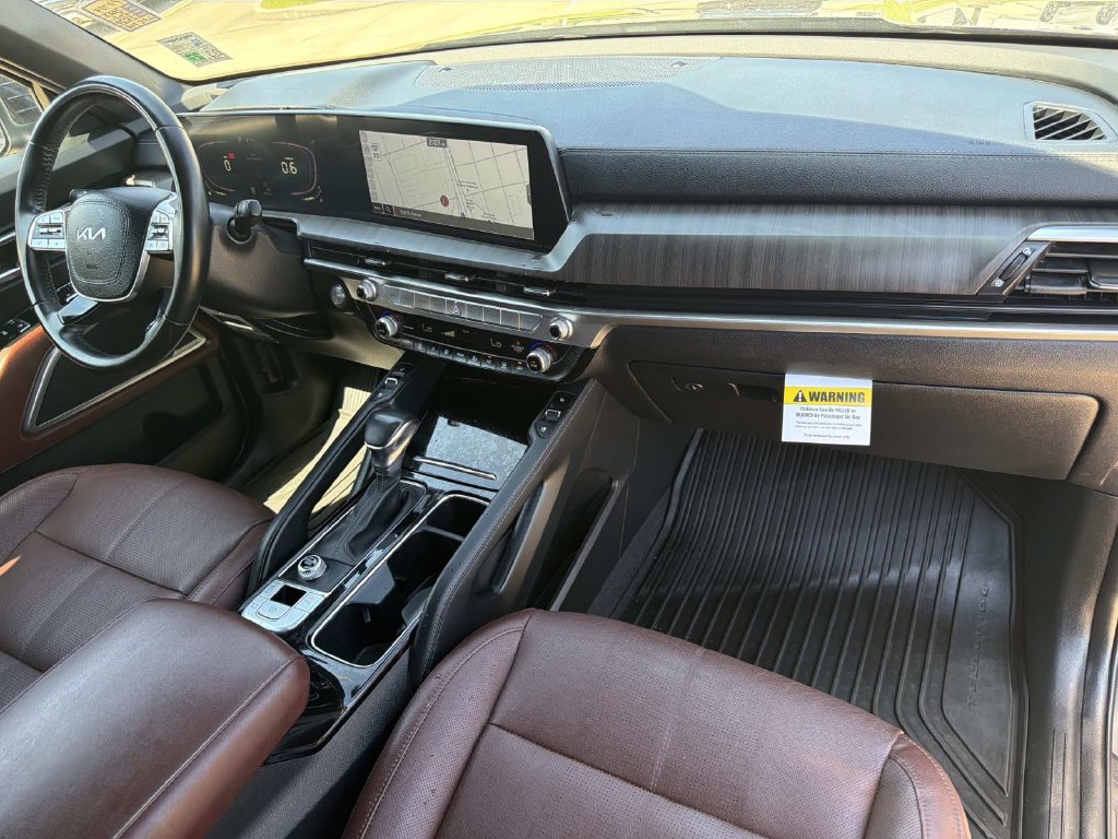 Used 2023 Kia Telluride EX w/ EX Captain's Chair Package FWD image 16