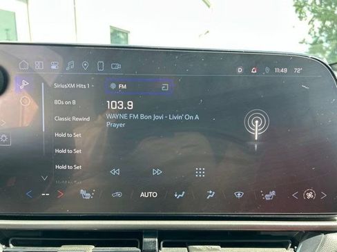 Used 2025 Chevrolet Equinox EV RS FWD image 27