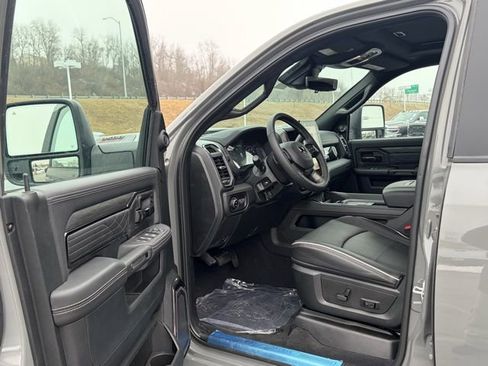 New 2026 RAM 3500 Limited AWD/4WD image 15