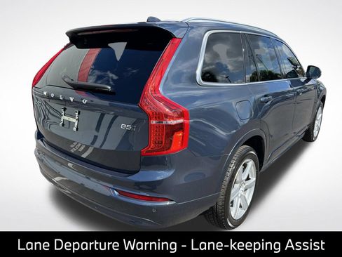 Used 2023 Volvo XC90 B5 Core AWD/4WD image 7