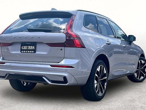 Used 2026 Volvo XC60 B5 Plus AWD/4WD image 2
