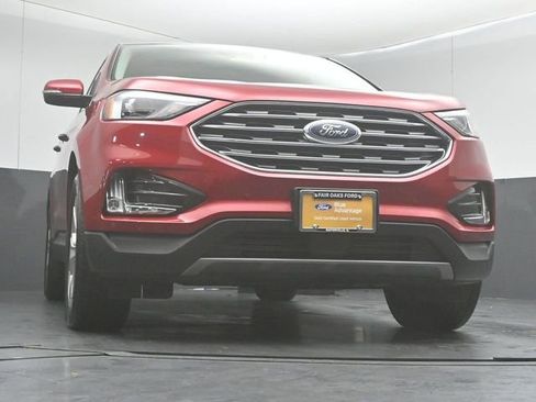 Certified 2022 Ford Edge Titanium w/ Class II Trailer Tow Package image 37