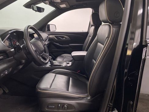 Used 2024 Chevrolet Traverse Premier w/ Redline Edition image 13