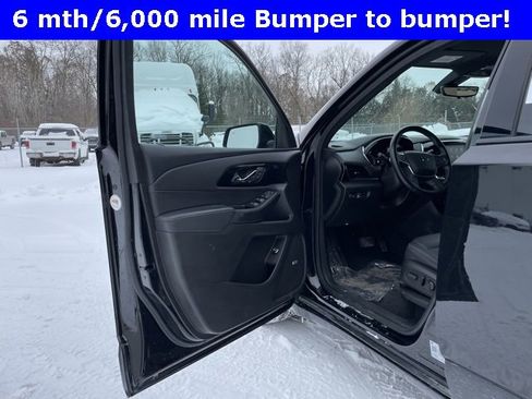 Used 2023 Chevrolet Traverse RS w/ LPO, Floor Liner Package image 15