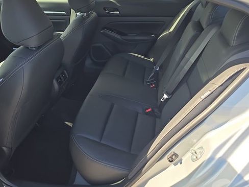 New 2025 Nissan Altima 2.5 SL FWD image 18