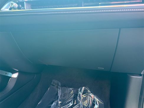 Used 2024 Cadillac Lyriq Sport image 33