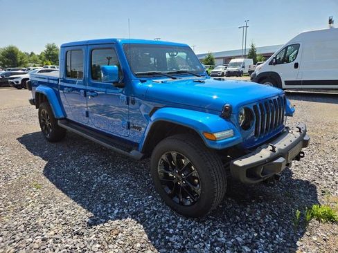 Certified 2023 Jeep Gladiator Overland AWD/4WD image 17