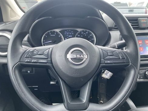 Used 2023 Nissan Versa S image 22
