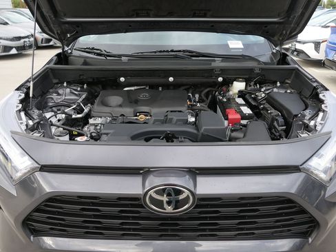 Used 2024 Toyota RAV4 LE image 28