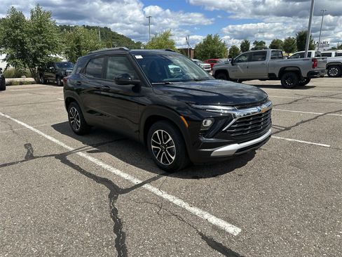 New 2026 Chevrolet TrailBlazer LT w/ Convenience Package image 2