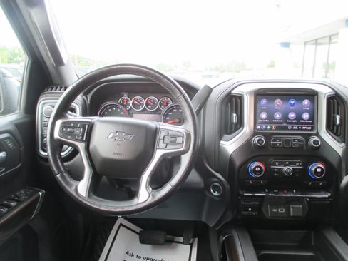 Used 2021 Chevrolet Silverado 1500 LT Trail Boss w/ Bed Protection Package AWD/4WD image 12