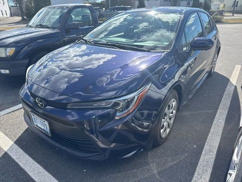 Used 2024 Toyota Corolla LE image 1