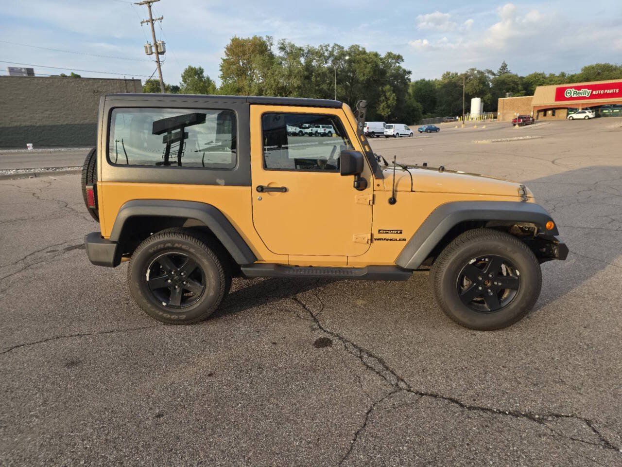 Used 2014 Jeep Wrangler Sport AWD/4WD image 3