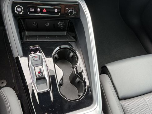 Certified 2025 Audi Q5 Premium w/ Premium Plus AWD/4WD image 18