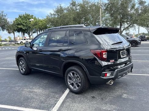 Certified 2024 Honda Passport TrailSport image 6
