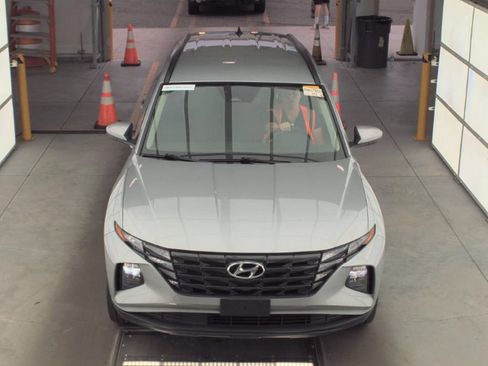 Used 2024 Hyundai Tucson SEL AWD/4WD image 2