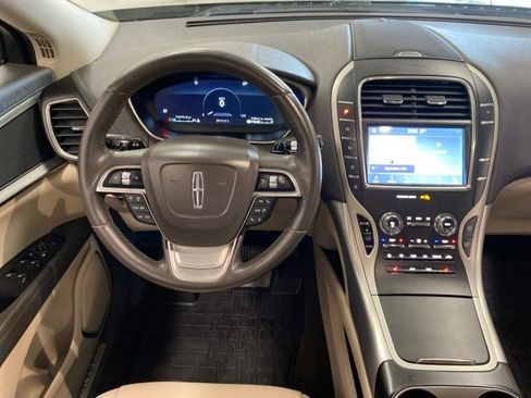 Used 2020 Lincoln Nautilus Premier w/ Equipment Group 101A AWD/4WD image 12