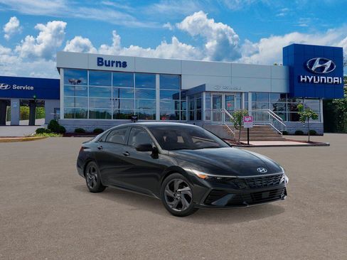 New 2026 Hyundai Elantra Sport FWD image 2