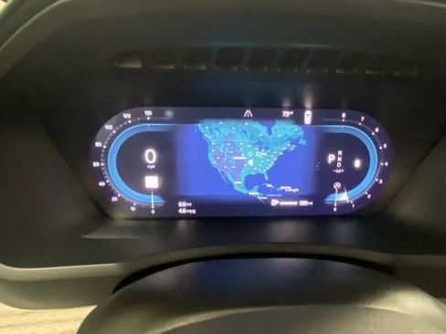 Certified 2025 Volvo XC90 B6 Plus image 16