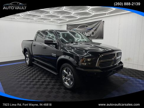 Used 2017 RAM 1500 Express AWD/4WD image 1