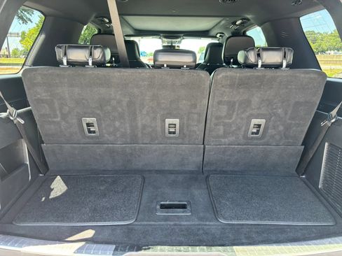 Used 2020 Lincoln Navigator Reserve RWD image 18