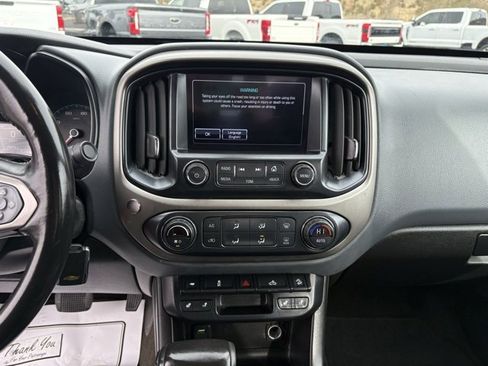 Used 2017 Chevrolet Colorado Z71 image 29