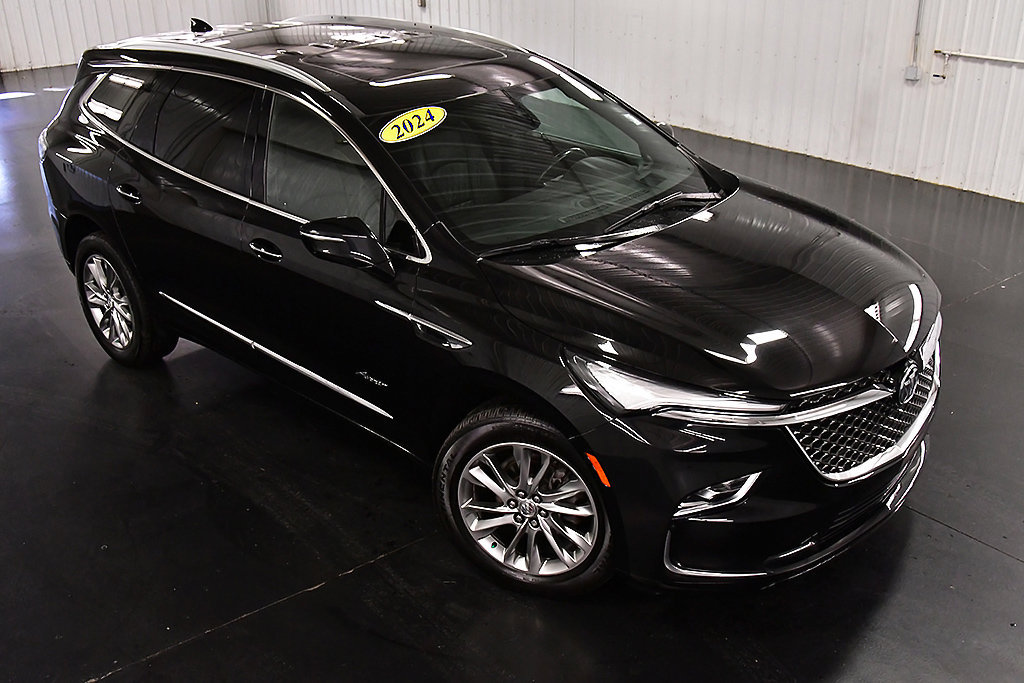 Used 2024 Buick Enclave Avenir w/ Avenir Technology Package AWD/4WD image 12