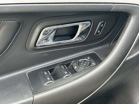Used 2015 Ford Taurus SEL AWD/4WD image 16