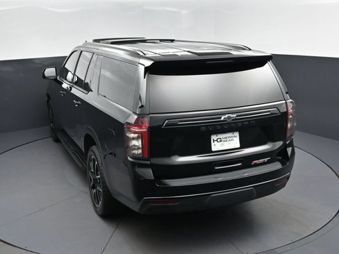 Used 2023 Chevrolet Suburban RST w/ Luxury Package AWD/4WD image 34