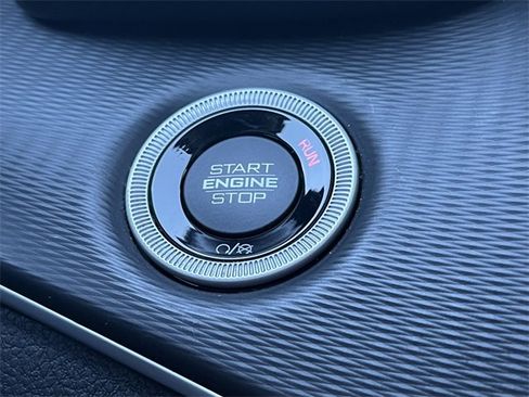 Certified 2023 Jeep Grand Cherokee Altitude image 31